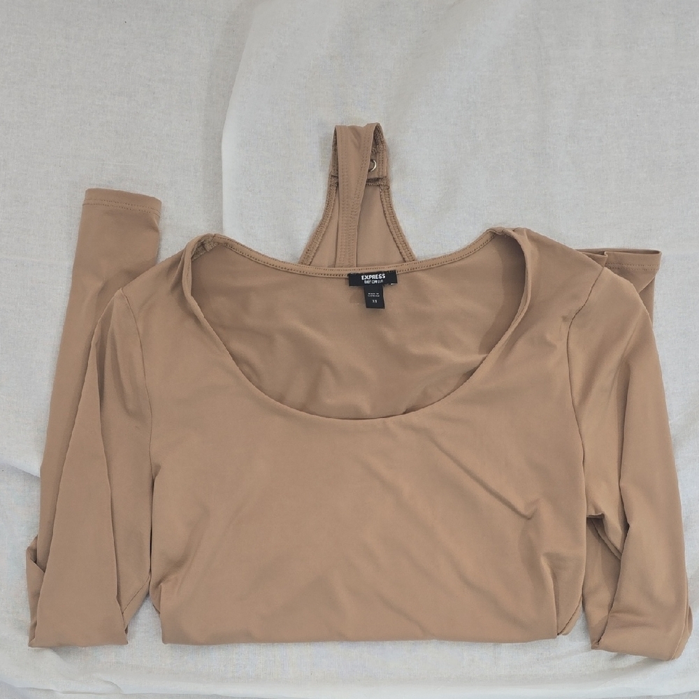Express Tan Bodysuit - Picture 3 of 3